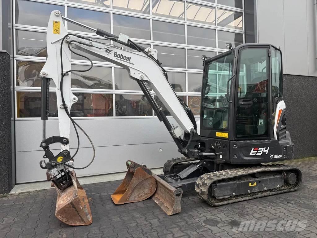 Bobcat E34 小型挖掘机