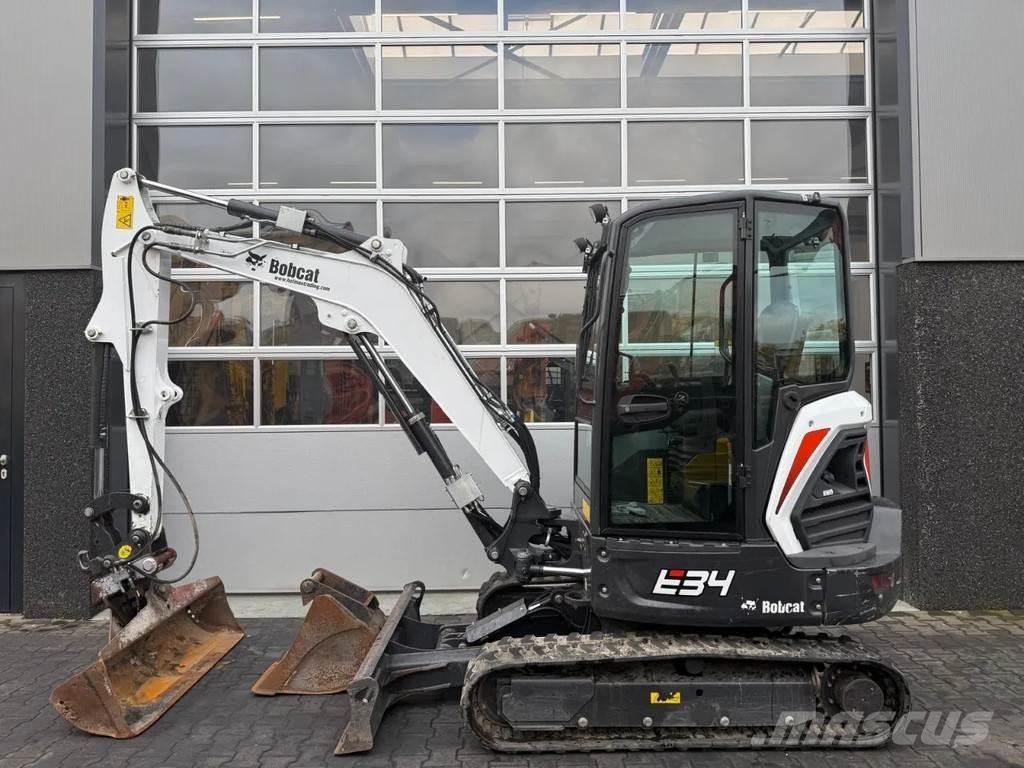 Bobcat E34 小型挖掘机