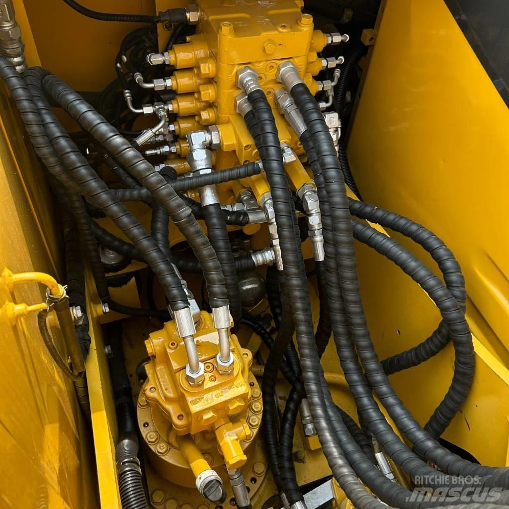 Komatsu 110 履带挖掘机