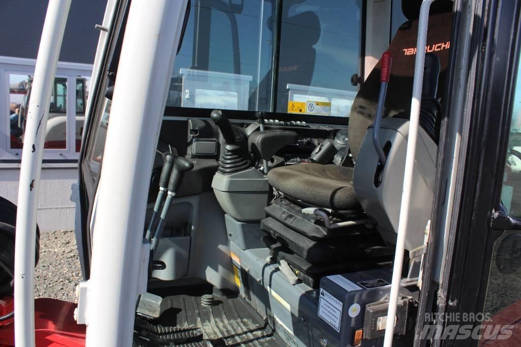 Takeuchi TB 250 小型挖掘机