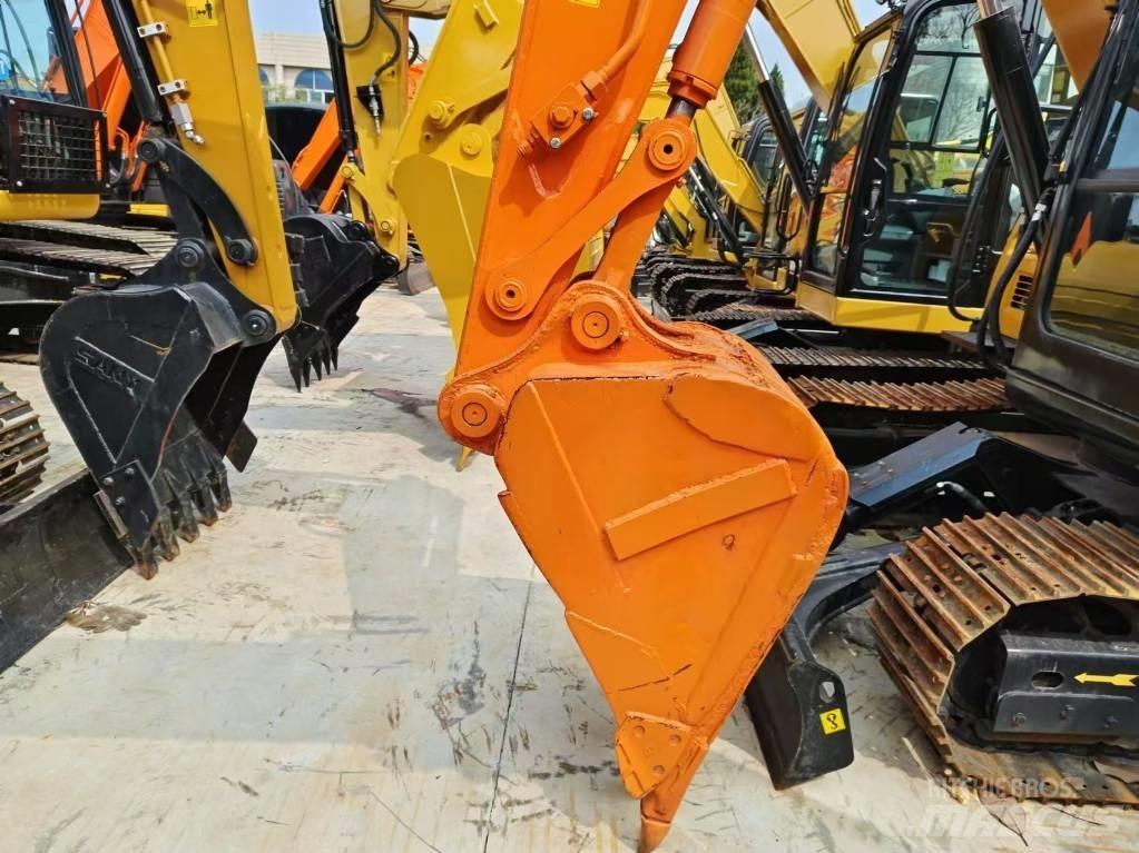 Hitachi ZX 70 小型挖掘机