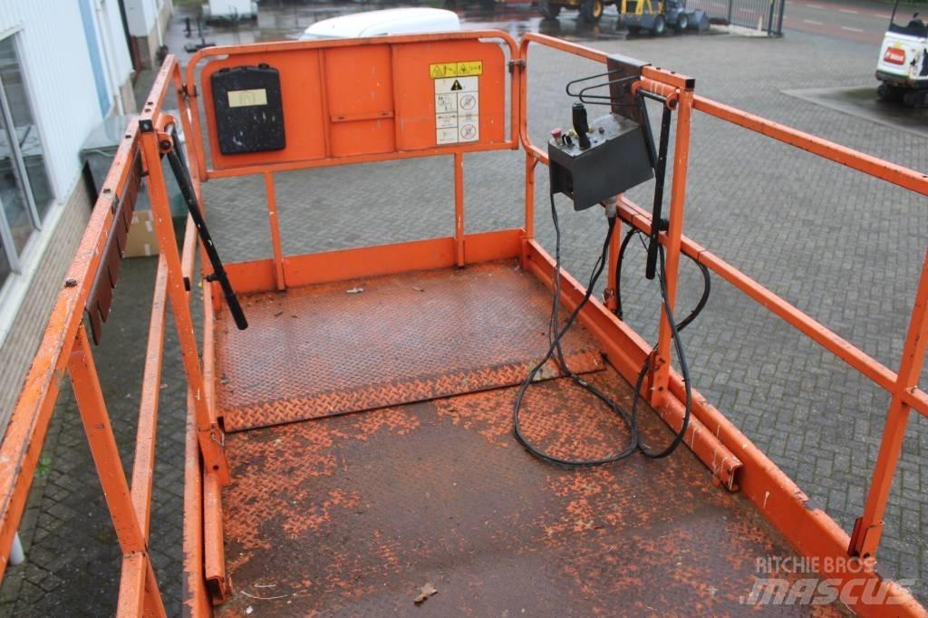 JLG M 3369 剪叉式升降机