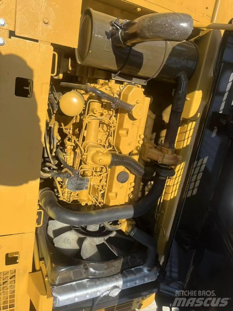 CAT 320 B L 履带挖掘机