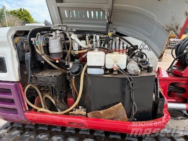 Takeuchi TB 290 中型挖掘机
