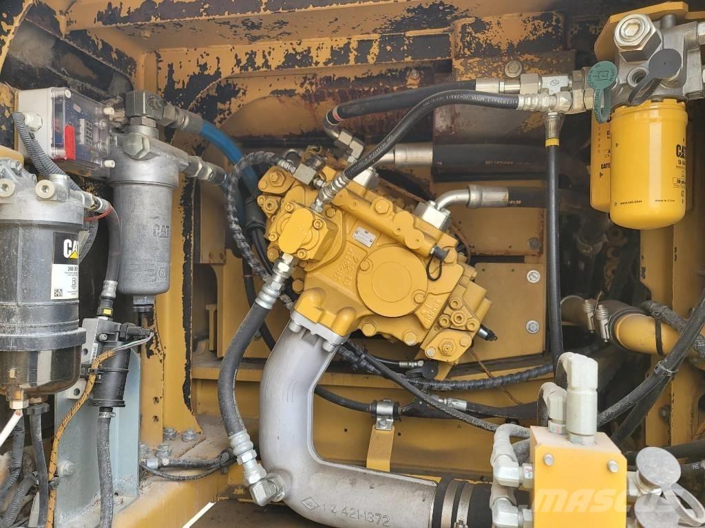 CAT 330FL 履带挖掘机
