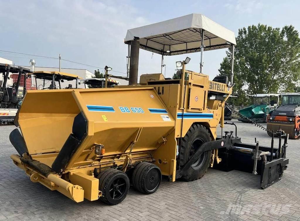 Bitelli BB 650 DT 沥青摊铺机
