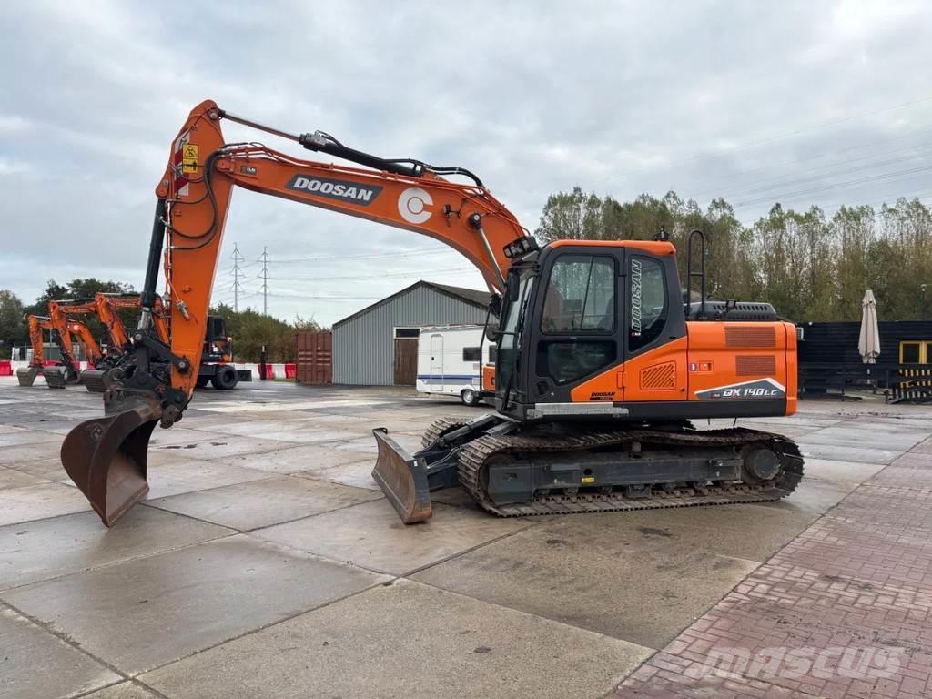 Doosan DX140LC-7 履带挖掘机