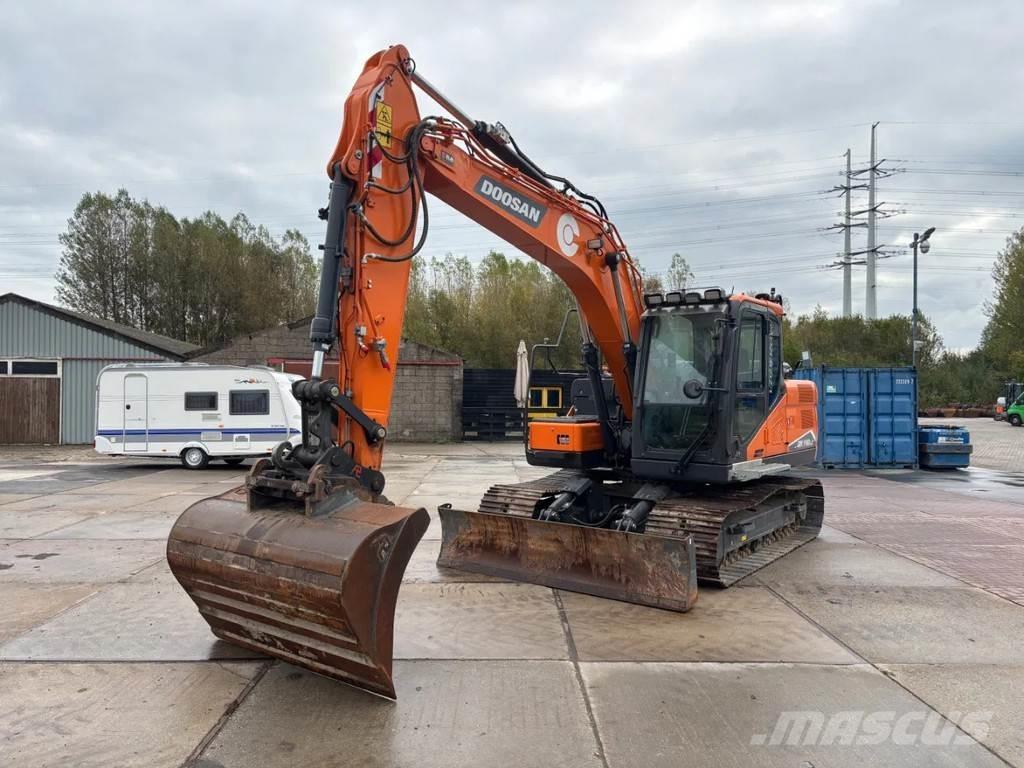 Doosan DX140LC-7 履带挖掘机