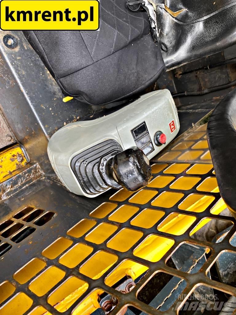Komatsu SK 815 滑移装载机