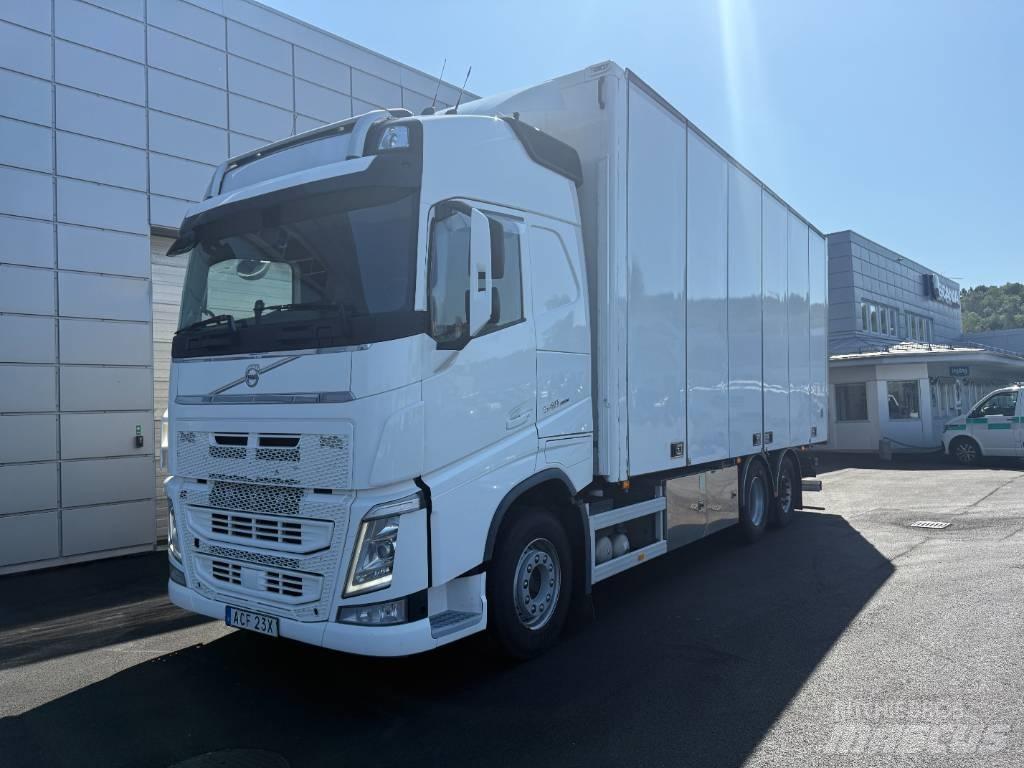 Volvo FH 540 6x2 厢式货车