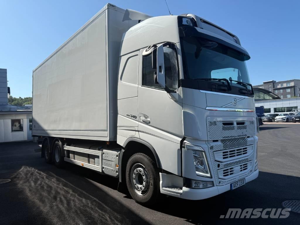 Volvo FH 540 6x2 厢式货车