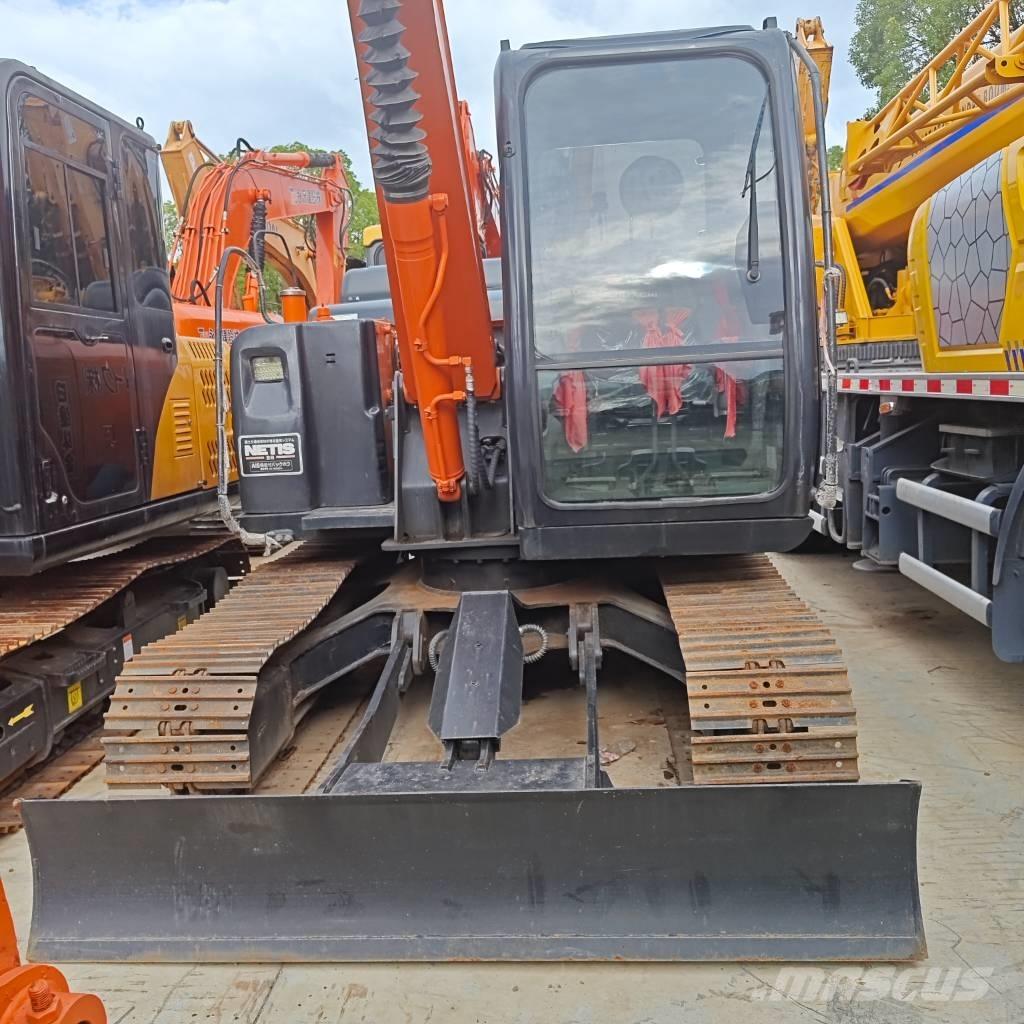 Hitachi ZX 70 小型挖掘机