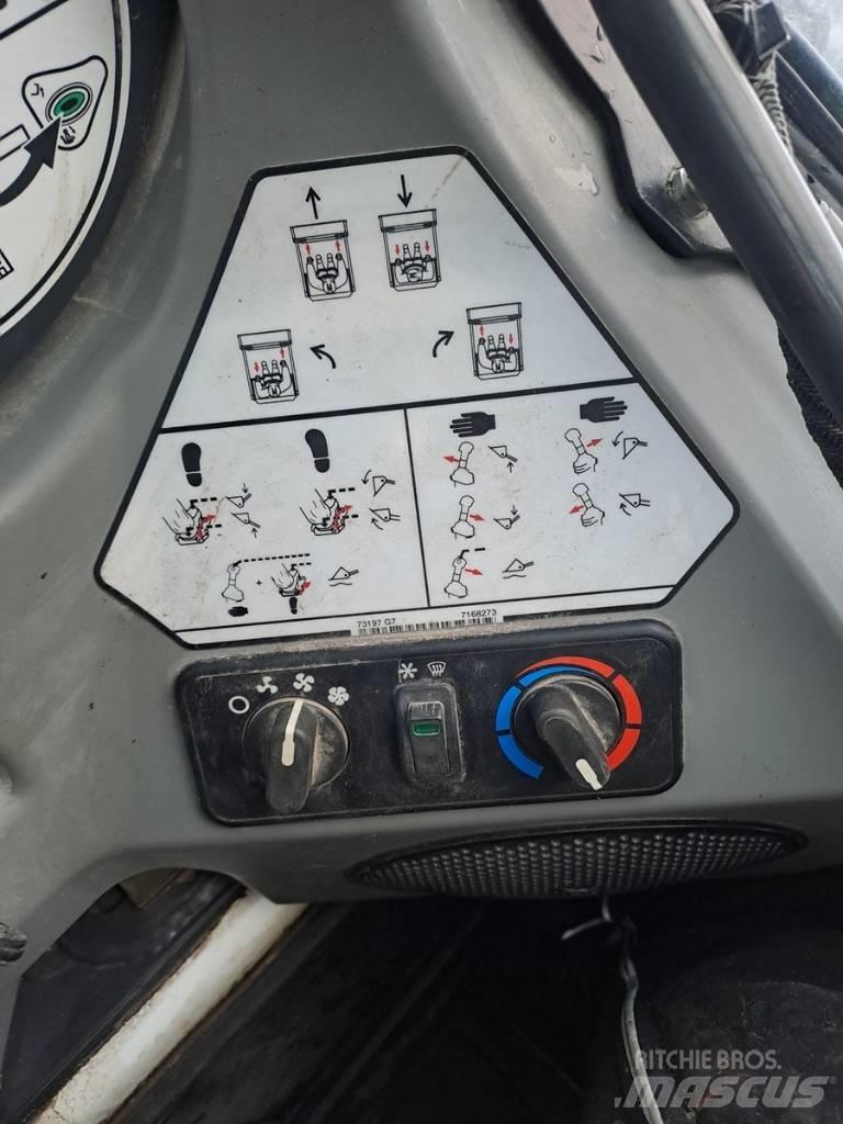 Bobcat S 450 滑移装载机