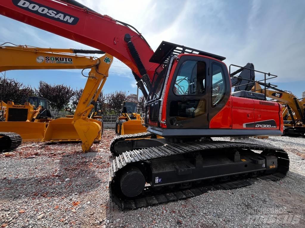 Doosan DX 300 LC-9C 履带挖掘机