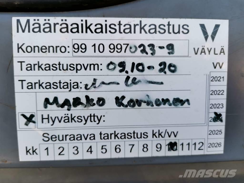 Volvo EW 180 B 轮式挖掘机