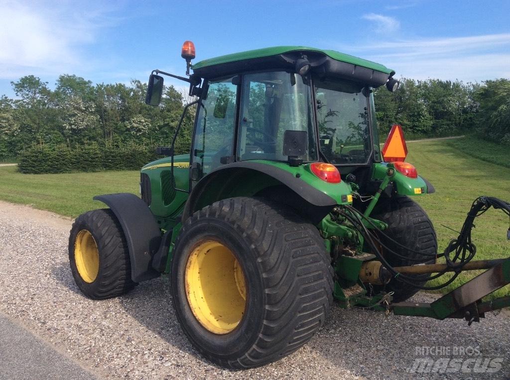 John Deere 5720 拖拉机/农用车