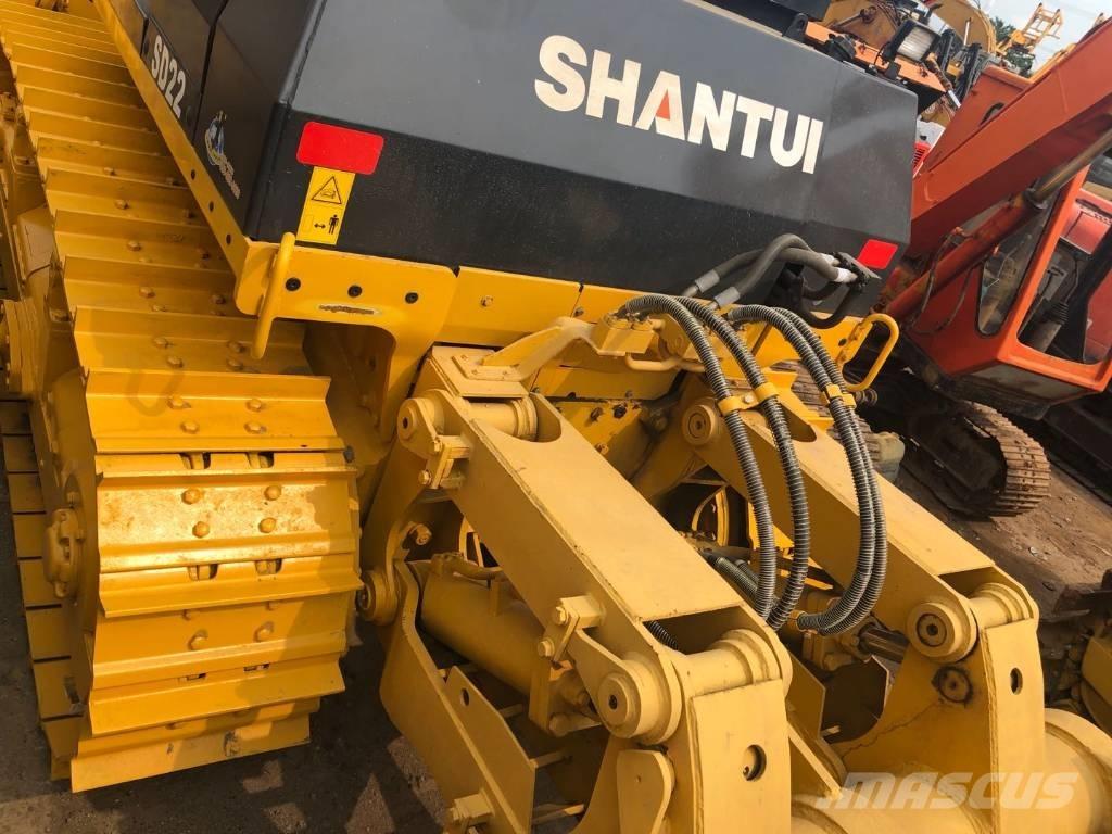 Shantui SD22 履带式推土机