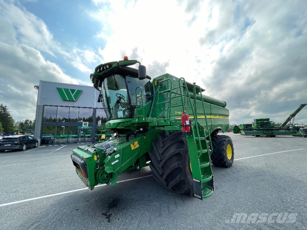 John Deere S760i 联合收割机