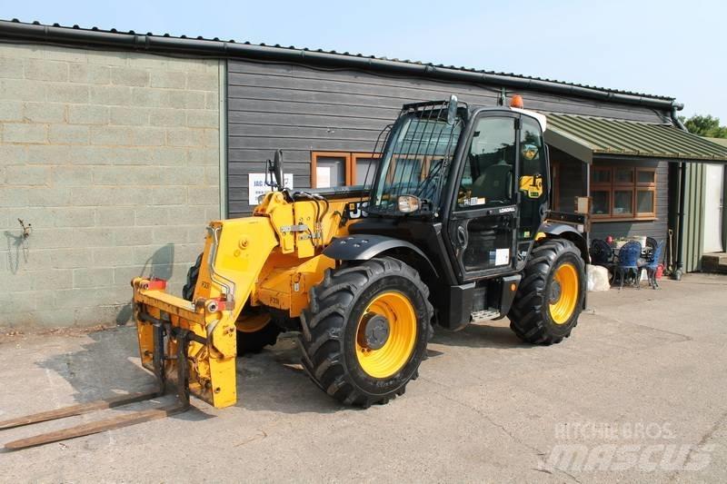 JCB 535-95 伸缩臂叉装车|叉装车