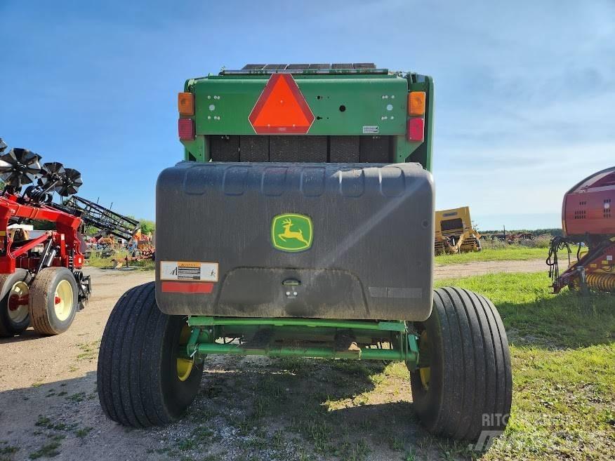 John Deere 450 M 圆捆打捆机
