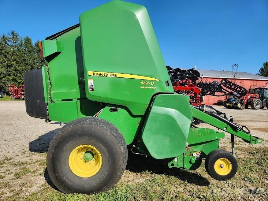 John Deere 450 M 圆捆打捆机