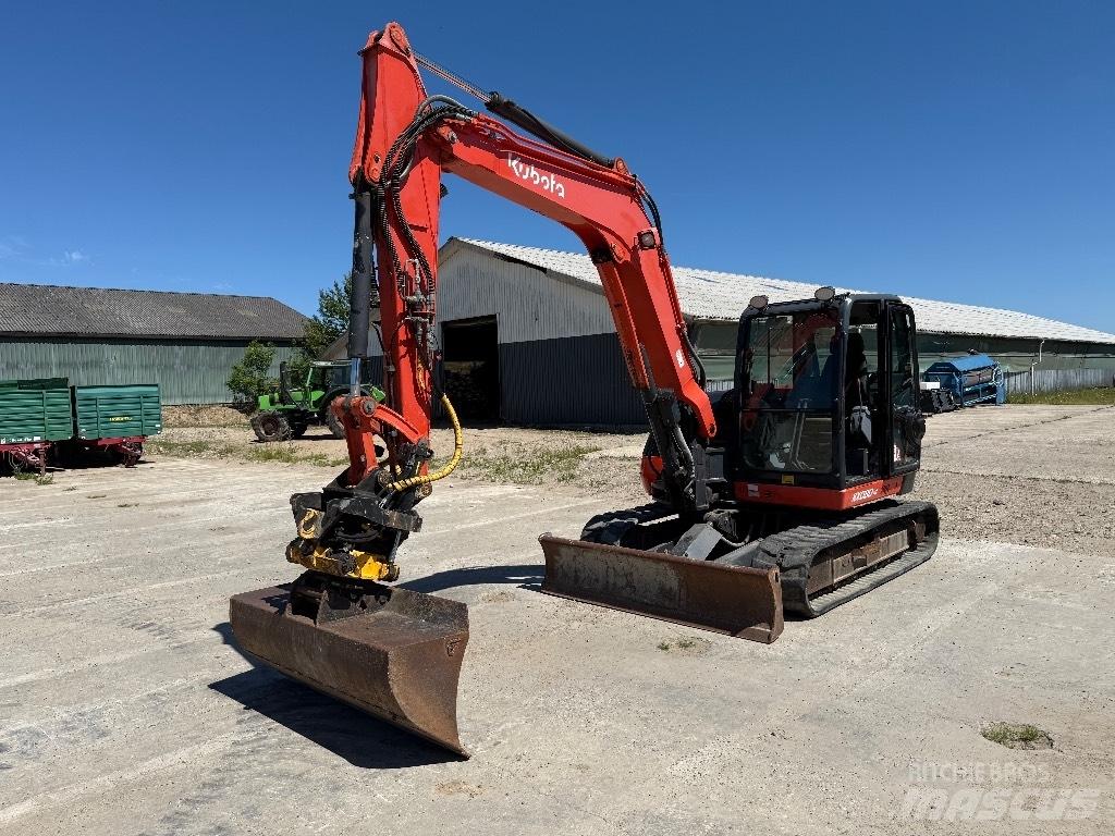 Kubota KX080-4 中型挖掘机