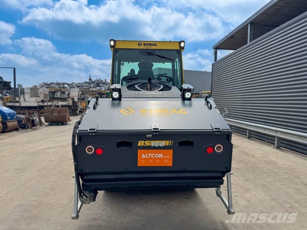 Bomag BW 174 AP-4V 双轮压路机