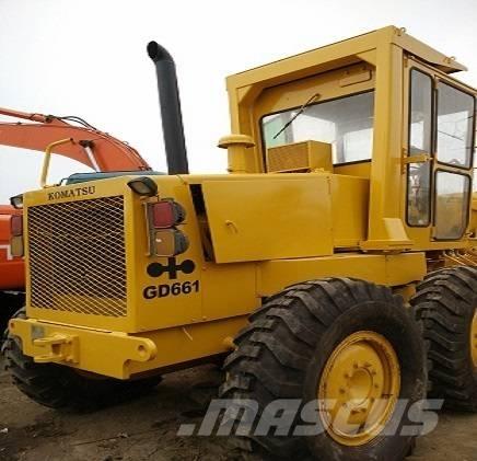 Komatsu GD 661 平地机/推土机