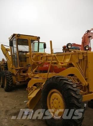 Komatsu GD 661 平地机/推土机
