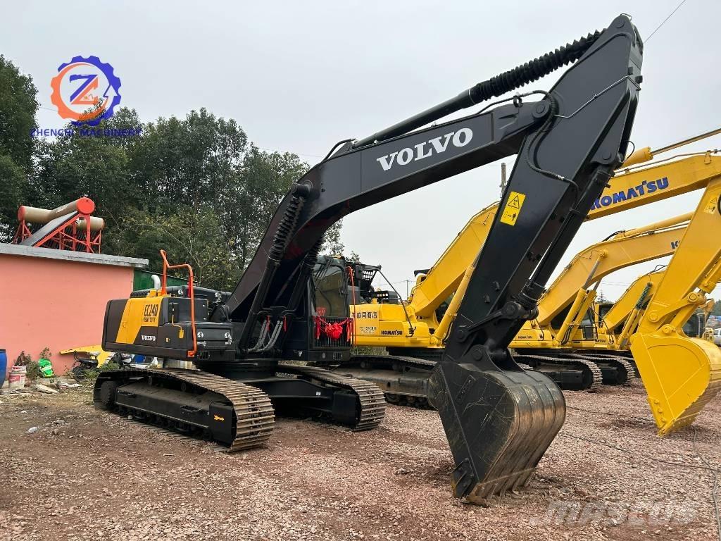 Volvo EC 240 履带挖掘机