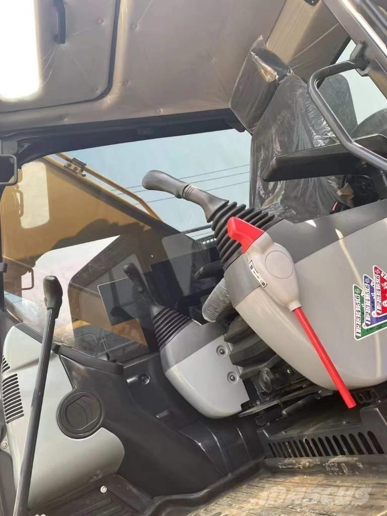 Komatsu PC 200 8N 履带挖掘机