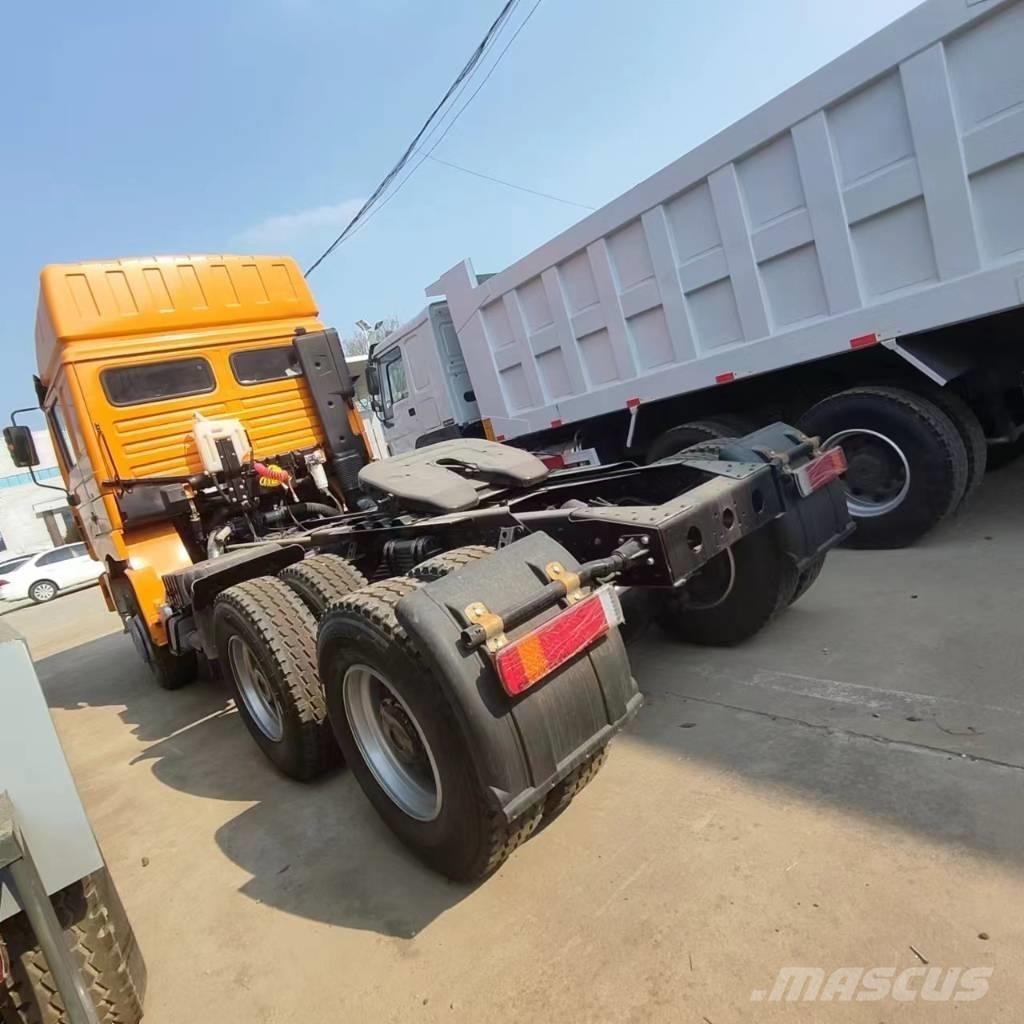 Shacman F3000 6x4 牵引车