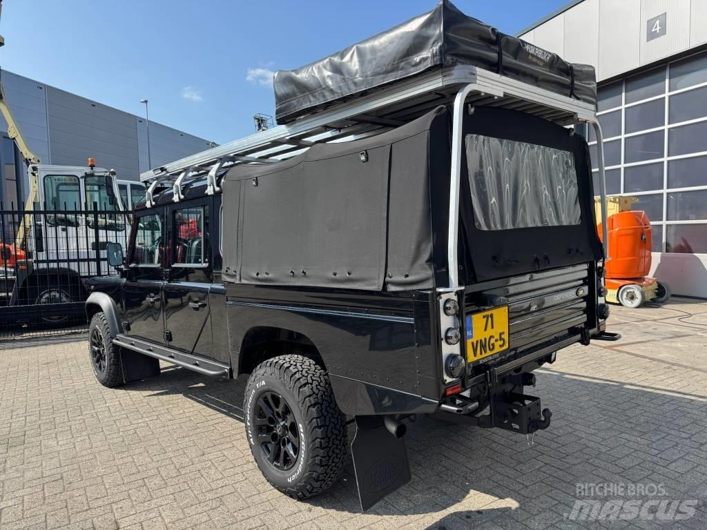 Land Rover Defender 汽车