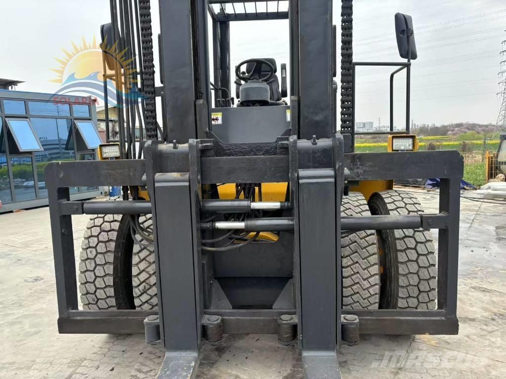 Komatsu FD 200 柴油叉车