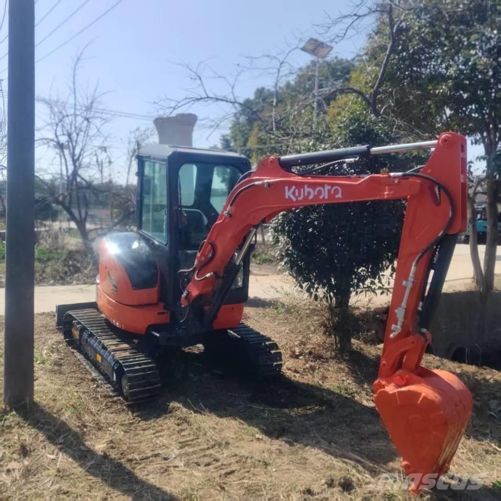 Kubota U 35 履带挖掘机