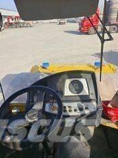 Bomag BW 220D-40 双轮压路机