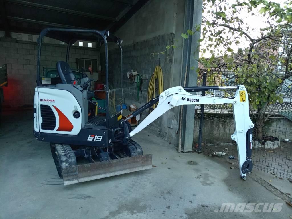 Bobcat E19 小型挖掘机