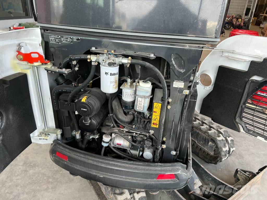 Bobcat E19 小型挖掘机
