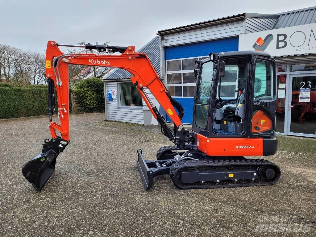 Kubota KX 037-4 小型挖掘机