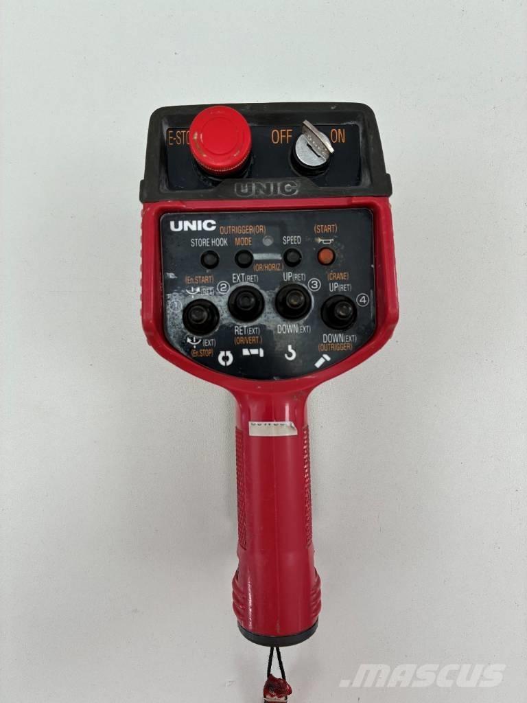 Unic URW-547 轻小型起重机