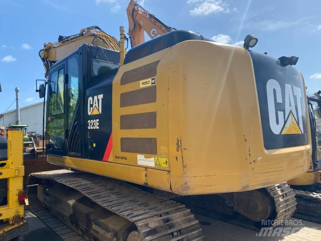 CAT 323 EL 履带挖掘机