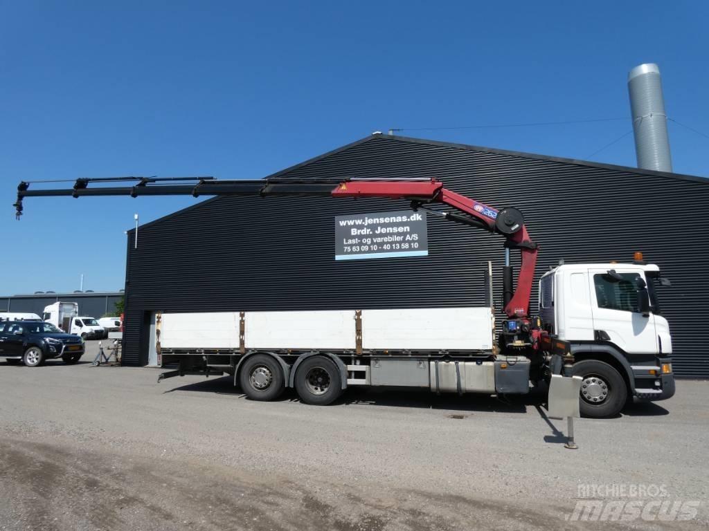 Scania P 450 起重车
