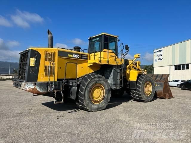 Komatsu WA 600-6 轮式装载机