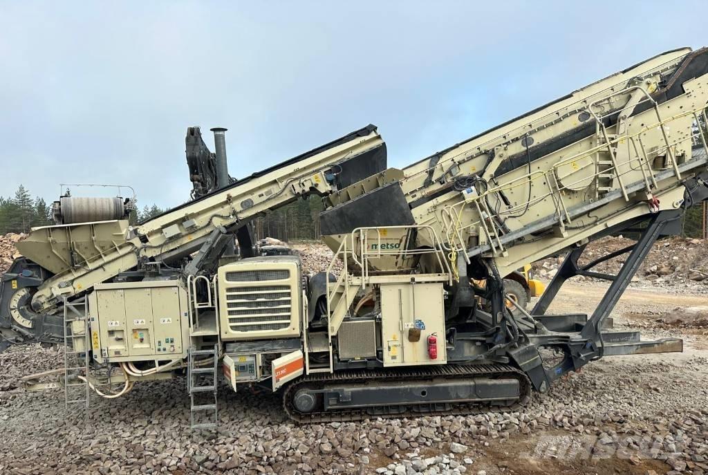 Metso LT 330 D 移动式破碎机