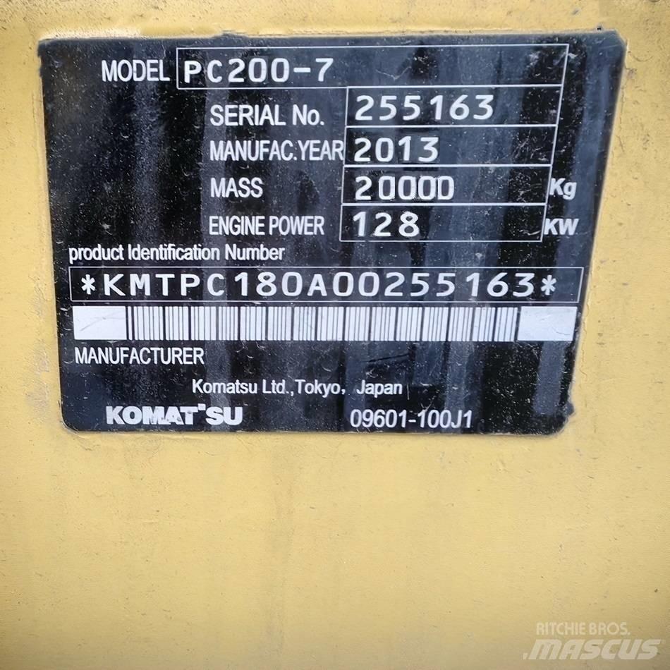 Komatsu pc200-7 履带挖掘机