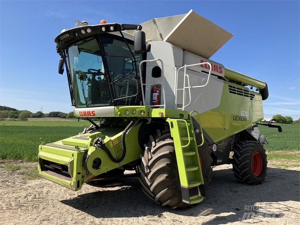 CLAAS Lexion 670 联合收割机