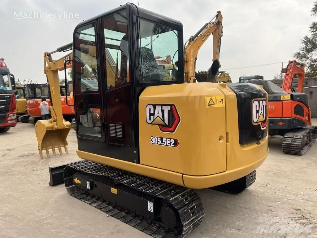 CAT 305.5E 小型挖掘机