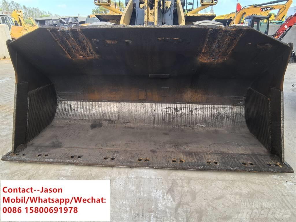 Komatsu WA 470-6H 轮式装载机