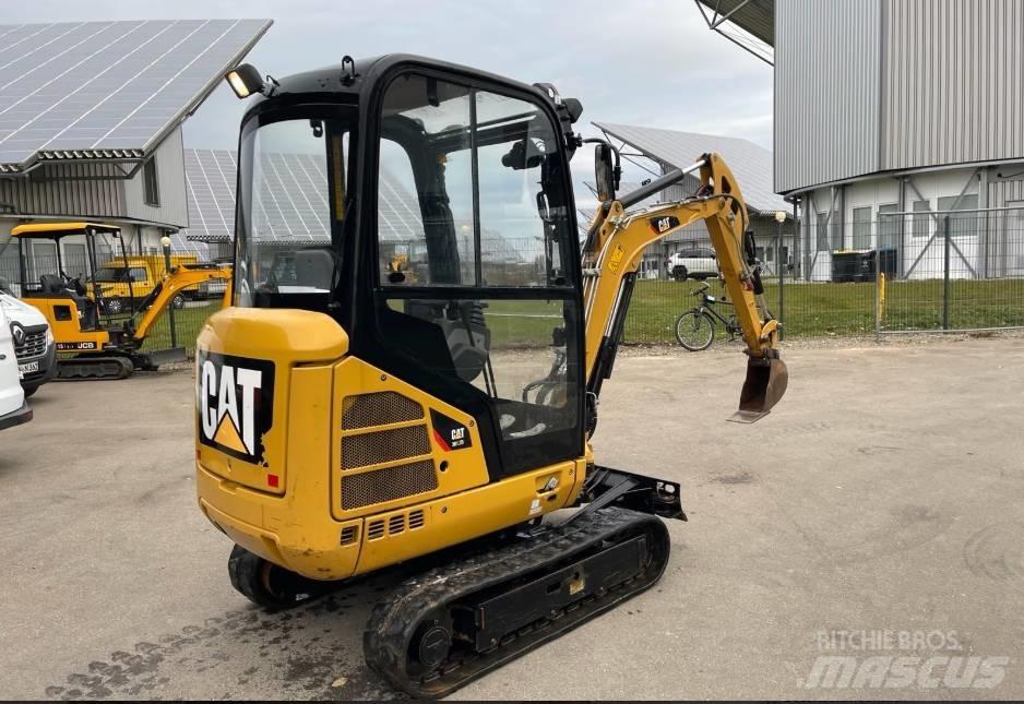 CAT 301.7 D 小型挖掘机