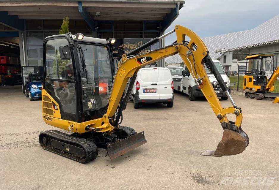 CAT 301.7 D 小型挖掘机